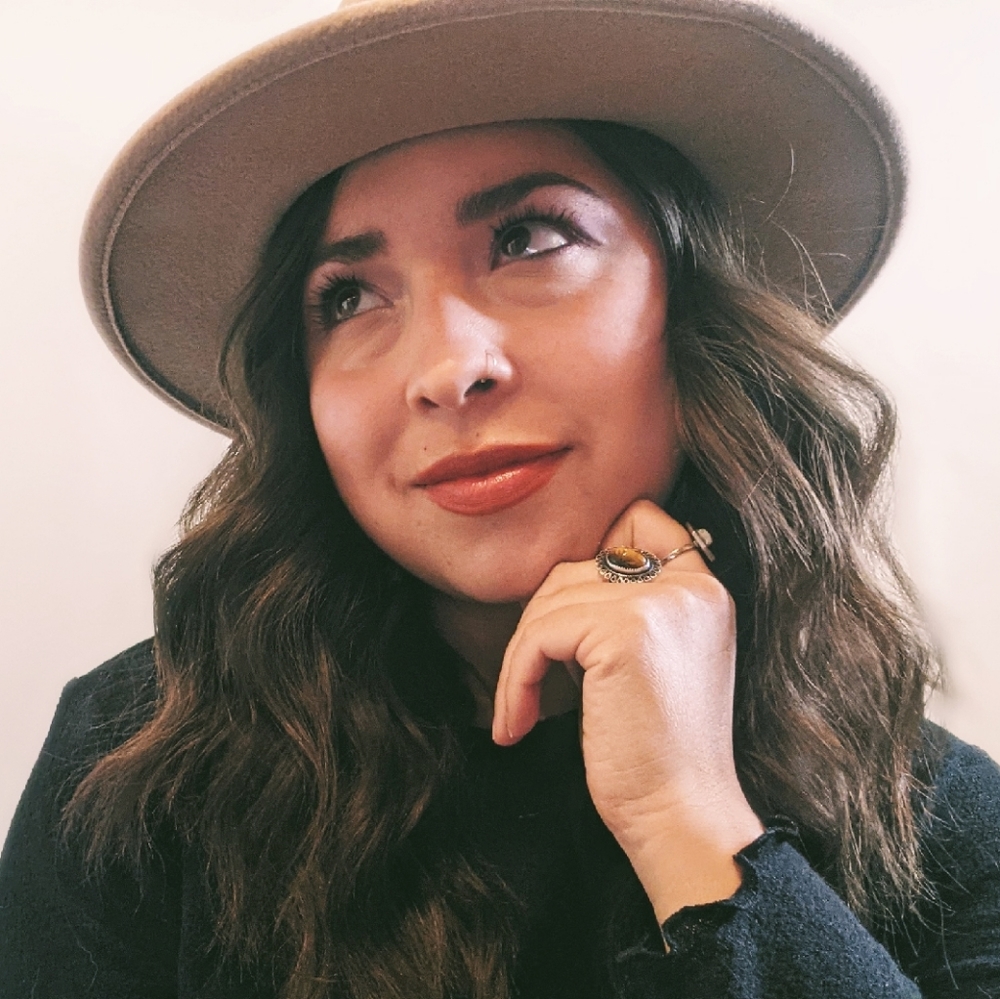 Meet your Posher, Amber